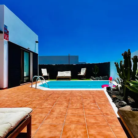 El Salto 37 - Rinnovata 2023, Piscina Riscaldata, Sole Tutto Il Giorno! Wi-fi, Massima Privacy, Ottima Posizione Playa Blanca (Lanzarote)