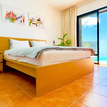 Vila El Salto 37 - Rinnovata 2023, Piscina Riscaldata, Sole Tutto Il Giorno! Wi-fi, Massima Privacy, Ottima Posizione Playa Blanca (Lanzarote)