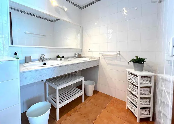 El Salto 37 - Rinnovata 2023, Piscina Riscaldata, Sole Tutto Il Giorno! Wi-fi, Massima Privacy, Ottima Posizione Villa Playa Blanca (Lanzarote)